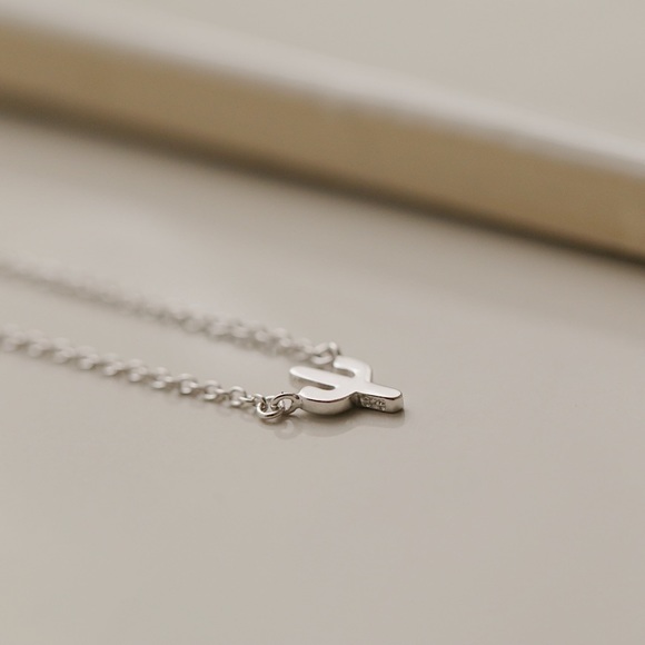 Petite Cactus Necklace | 925 Silver - Picture 3 of 5